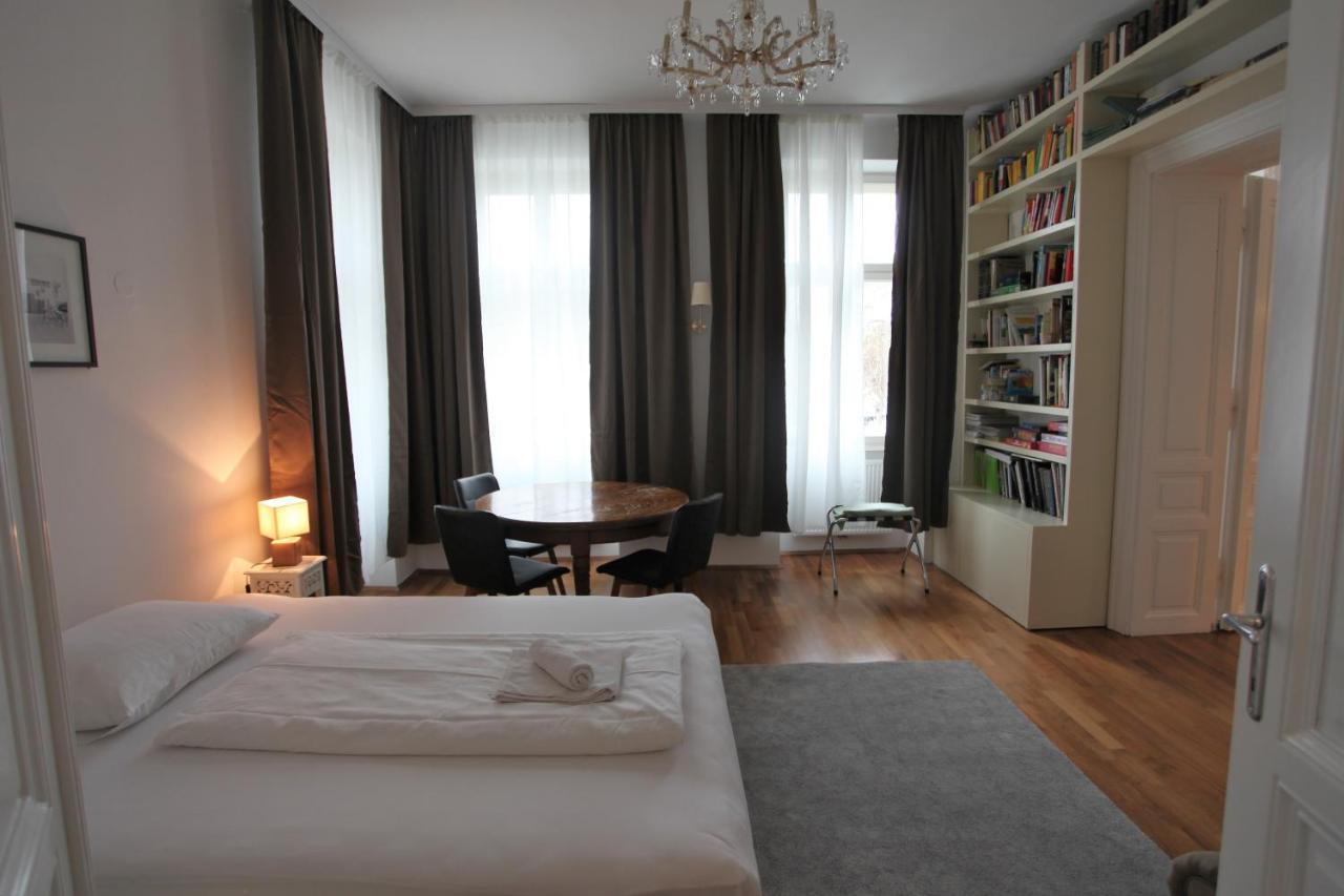 Casa Nostra - Ausgefallene Wohnung Am Augarten Viena Exterior foto